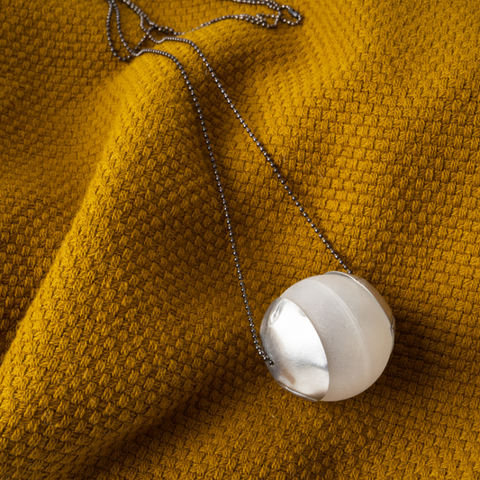 Handmade Long Necklace | Uno