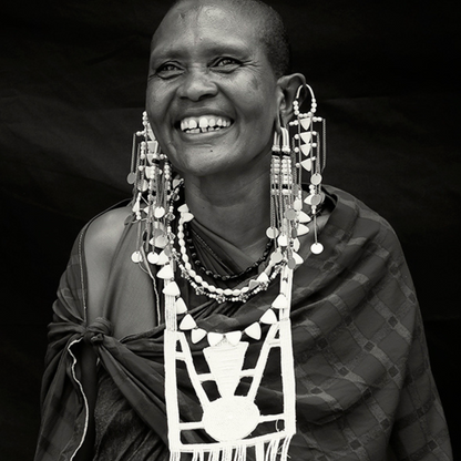 African Maasai Bracelet | Black & Gold