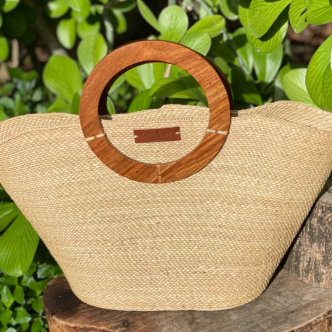 Handwoven Straw Handbag | Wooden Handle